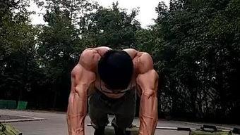 国产肌肉男gv视频在线,展现中国男性力量之美