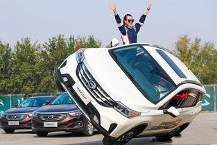 国产小轿车漂移视频大全,激情四溢的赛道对决